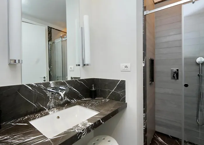 Apartamento Romance Al Colosseo 2 *